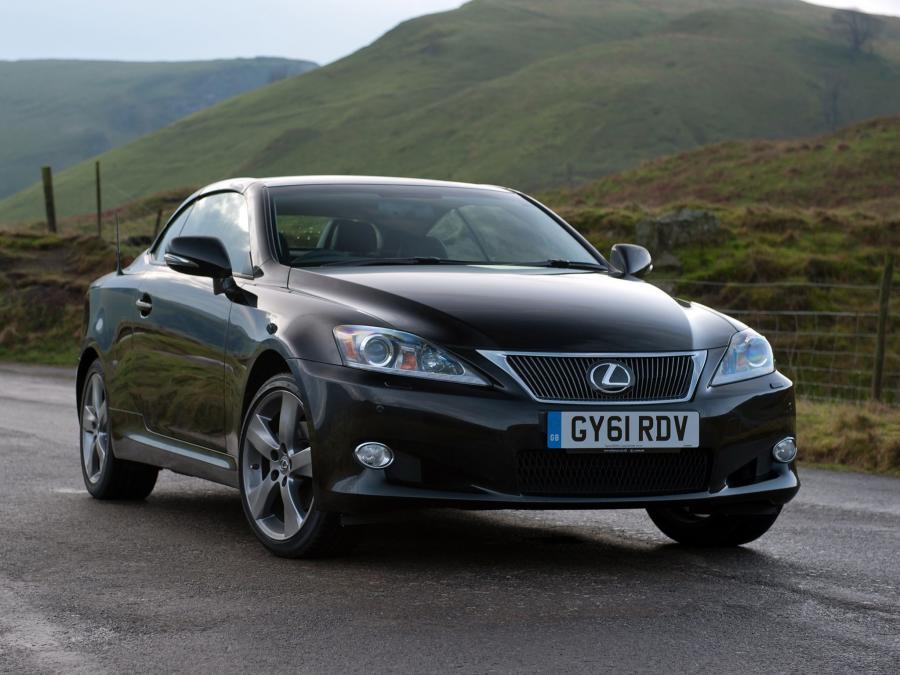  Lexus IS250C 2011 года  (UK) (фото 8 из 13)